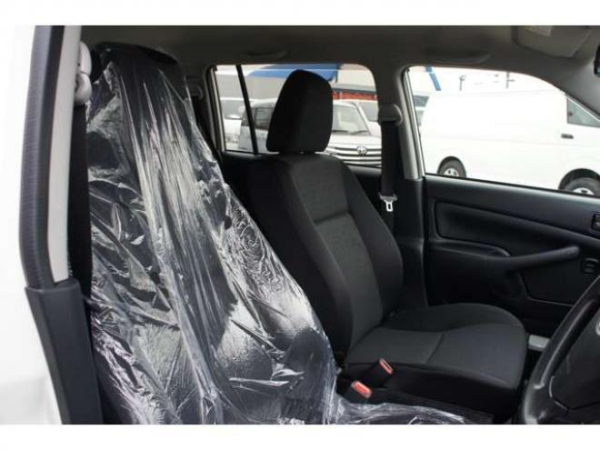 プロボックスバン1.5 F 4WD　登録済未使用車　衝突軽減システム　純正LEDフォグ　電動格納ドアミラー　オートライト　前後PW　ルームミラー内蔵Bカメラ　ドラレコ　Bluetooth&フルセグナビ　下廻防錆加工　フロアマット　ドアバイザー　社外AW 登録済未使用車 1500