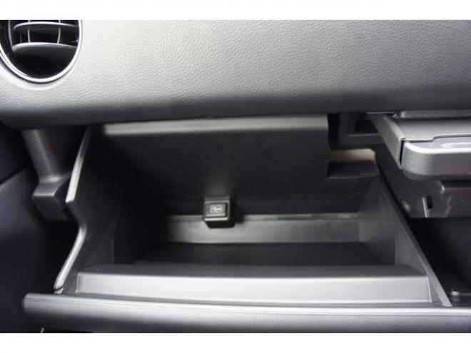 プロボックスバン1.5 F 4WD　登録済未使用車　衝突軽減システム　純正LEDフォグ　電動格納ドアミラー　オートライト　前後PW　ルームミラー内蔵Bカメラ　ドラレコ　Bluetooth&フルセグナビ　下廻防錆加工　フロアマット　ドアバイザー　社外AW 登録済未使用車 1500