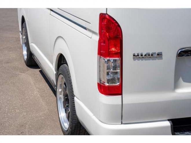 ハイエースバン2.8 スーパーGL ダークプライムII ロングボディ ディーゼルターボ 4WD　モデリスタフロントスポイラー　ワーク18インチAW　8インチナビTV 両側電動パワースライドドア 415COBRAフラットキット(ベッドキット) 2800