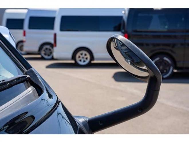 ハイエース2.7 GL ロング ファインテックツアラー 4WD　415COBRA　ファントムヘッドライトシステム&フェイスリフトキット&F/S/R/ルーフスポ/ボンネット/プレステージテールランプ&新作バッドラッカーHP-6　18インチAW　TOYO　H30　225/50R18 2700