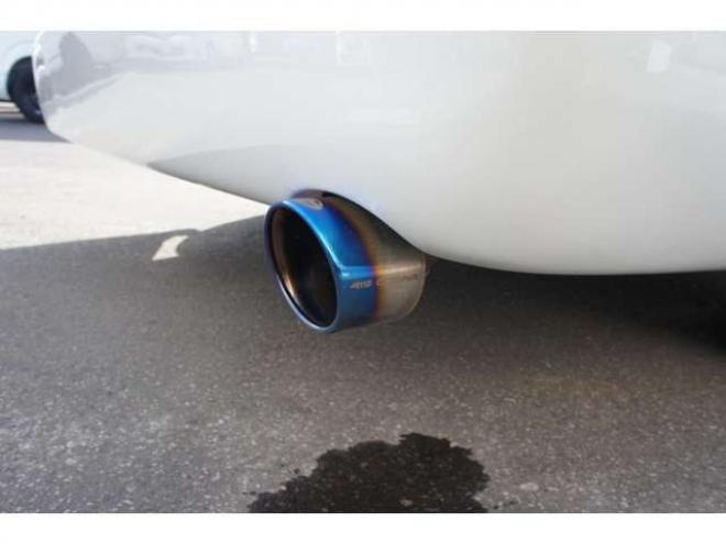 ハイエース2.7 GL ロング ミドルルーフ 4WD　IFUU製3列目対面ラウンジベッドIF-WB8フルフラットベットラウンジ展開 アルパインBIG-X　フリップダウンモニター センターコンソール 415COBRA　F/S/R/ルーフスポイラー/フェンダー/18インチAW 2700