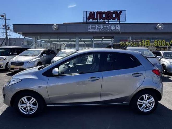 デミオ1.3 13C 4WD　キーレス・外1DIN・CD・AUX・オートライト・切替4WD・電動格納ミラー 1300