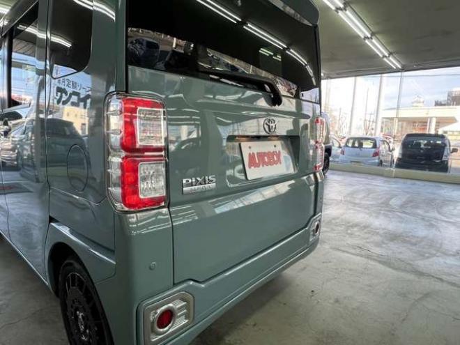 ピクシスメガL SAIII 4WD　スマートキー　プッシュスタート　純正ナビ　フルセグTV Bluetooth バックカメラ　両側パワースライドドア　LEDヘッド/フォグ　シートヒーター　衝突被害軽減　アイドリングストップ　新品15インチアルミタイヤ 660