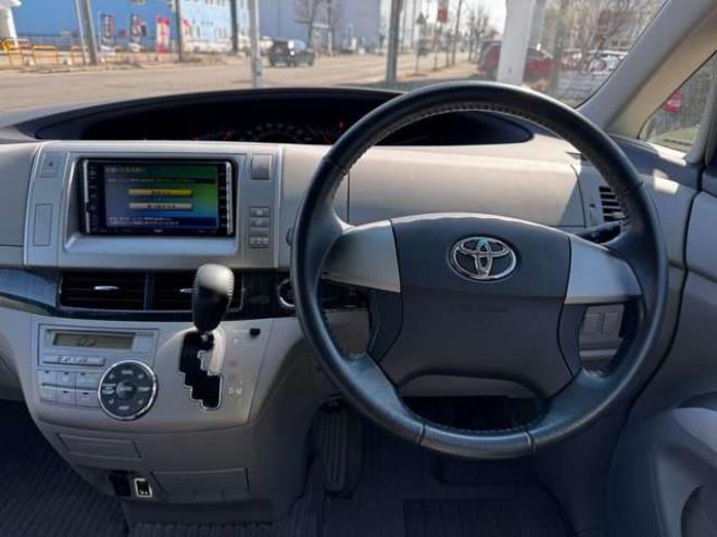 エスティマ2.4 アエラス 4WD　スマートキー・プッシュスタート・HDDナビ・フルセグTV・バックカメラ・ETC・ワイパーデアイサー・キセノンヘッドライト・リアエアコン・電動格納ミラー・両側スライドドア 2400