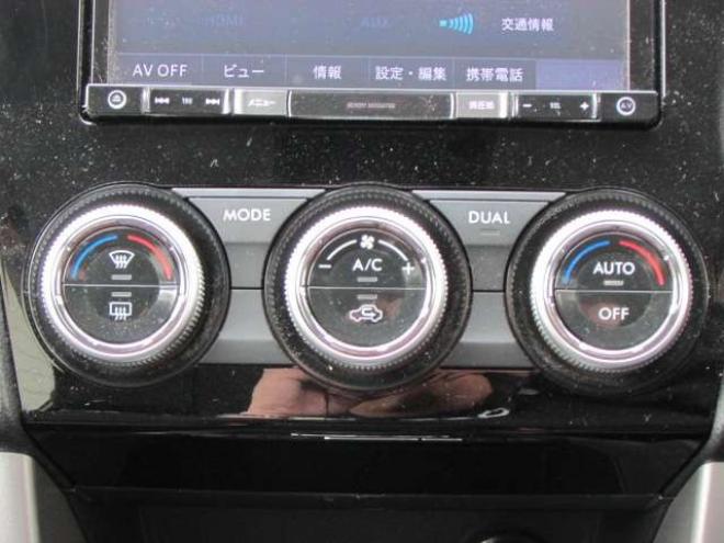 フォレスター2.0 S リミテッド 4WD　アイサイト/アイドリングストップ/シートヒーター/社外ナビ/フルセグ/バックカメラ/フリップダウンモニター/ETC/レーダークルーズコントロール 2000