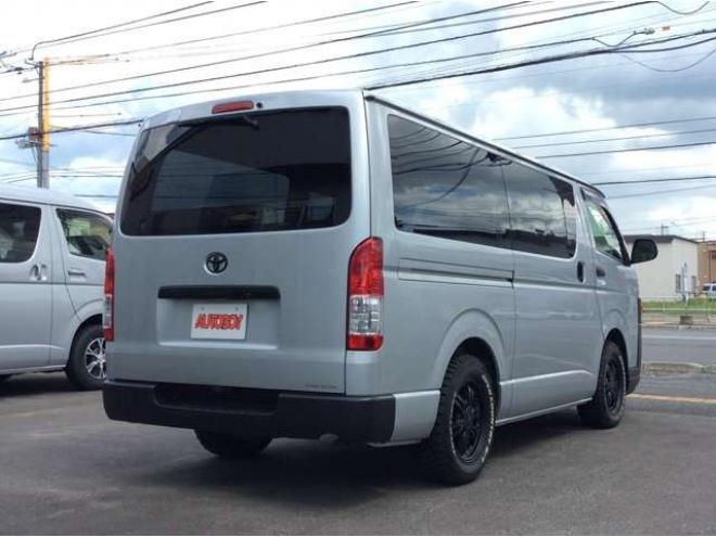 ハイエースバン3.0 スーパーGL ロング ディーゼルターボ 4WD　リアヒーター&クーラー　キーレス　ETC　電動格納ミラー　デュアルエアコン　ベッドキッド　フロントフォグランプ　clarionSDナビ(NXL13)　AUX　Bluetooth　USB　16インチAW 3000