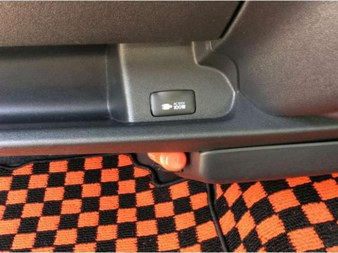 ハイエースバン2.8 スーパーGL ロング ディーゼルターボ 4WD　寒冷地仕様　リアヒーター&リアクーラー　プッシュスタート　スマートキー　ステアリングスイッチ　ベッドキッド　LEDヘッドライト　ドライブレコーダー　メモリナビ　ワンセグTV　バックカメラ　電動格納ミラー 2800