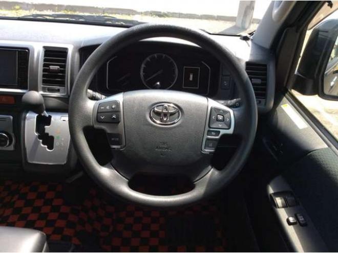 ハイエースバン2.8 スーパーGL ロング ディーゼルターボ 4WD　寒冷地仕様　リアヒーター&リアクーラー　プッシュスタート　スマートキー　ステアリングスイッチ　ベッドキッド　LEDヘッドライト　ドライブレコーダー　メモリナビ　ワンセグTV　バックカメラ　電動格納ミラー 2800