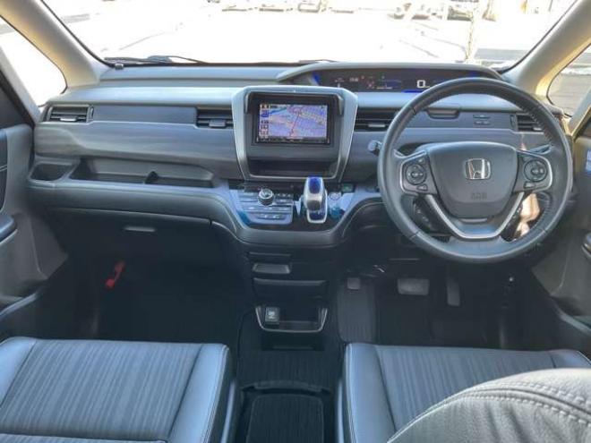 フリード+1.5 ハイブリッド G ホンダセンシング 4WD　社外ナビTV　バックカメラ　両側パワースライドドア　ETC　プッシュスタート　純正エンジンスターター　LEDヘッドライト　ドラレコ　レーダークルーズコントロール　シートヒーター 1500