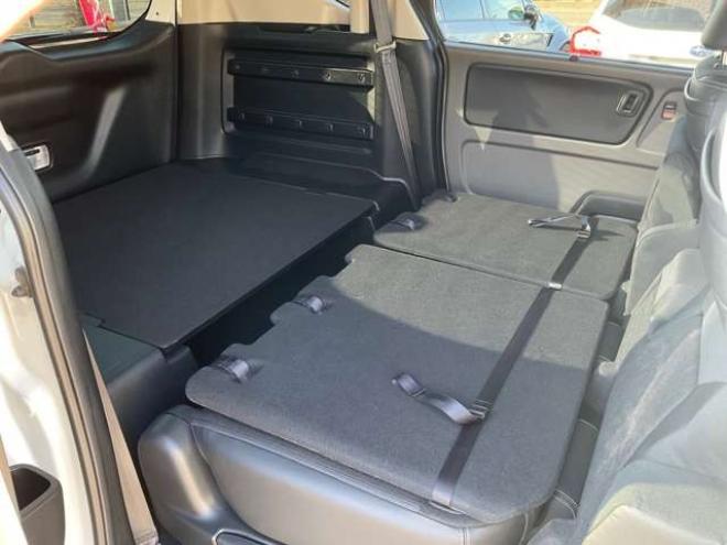 フリード+1.5 ハイブリッド G ホンダセンシング 4WD　社外ナビTV　バックカメラ　両側パワースライドドア　ETC　プッシュスタート　純正エンジンスターター　LEDヘッドライト　ドラレコ　レーダークルーズコントロール　シートヒーター 1500