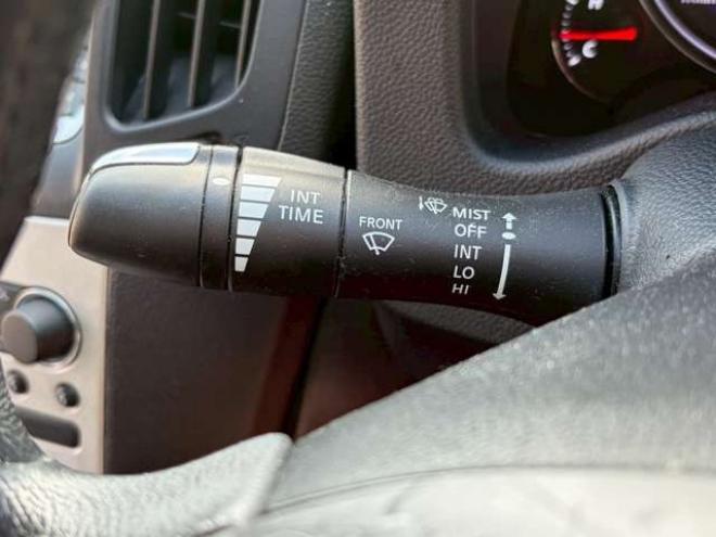 スカイライン2.5 250GT FOUR 4WD　ドライブレコーダー　ETC　パワステ　パワーウィンドウ　ナビ　電動シート　寒冷地仕様　アルミホイール　エアコン　盗難防止装置　キーレスエントリー　ABS　横滑り防止装置 2500