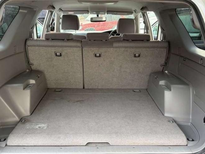 ハイラックスサーフ2.7 SSR-X リミテッド 4WD　TVナビ　パワステ　パワーウィンドウ　キーレスエントリー　LEDヘッドライト　フォグランプ　リフトアップ　アルミホイール　ルーフレール　寒冷地仕様　ABS　バックカメラ　盗難防止装置　エアコン 2700