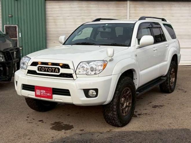 ハイラックスサーフ2.7 SSR-X リミテッド 4WD　TVナビ　パワステ　パワーウィンドウ　キーレスエントリー　LEDヘッドライト　フォグランプ　リフトアップ　アルミホイール　ルーフレール　寒冷地仕様　ABS　バックカメラ　盗難防止装置　エアコン 2700