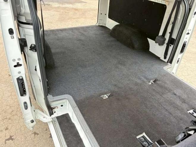 キャラバンNV350 2.5 ライダー DX ロングボディ ディーゼルターボ 4WD　ナビTV　ETC　パワステ　パワーウィンドウ　エアコン　ABS　キーレスエントリー　片側スライドドア 2500