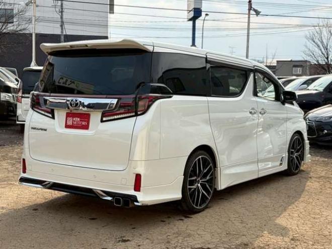 ヴェルファイア2.5 Z 4WD　純正ナビ　TRDエアロ　両側パワスラ　バックカメラ　社外アルミホイール　ETC　車高調　パワステ　パワーウィンドウ　キーレスエントリー　ABS　盗難防止装置　横滑り防止装置　エアコン　3列シート 2500