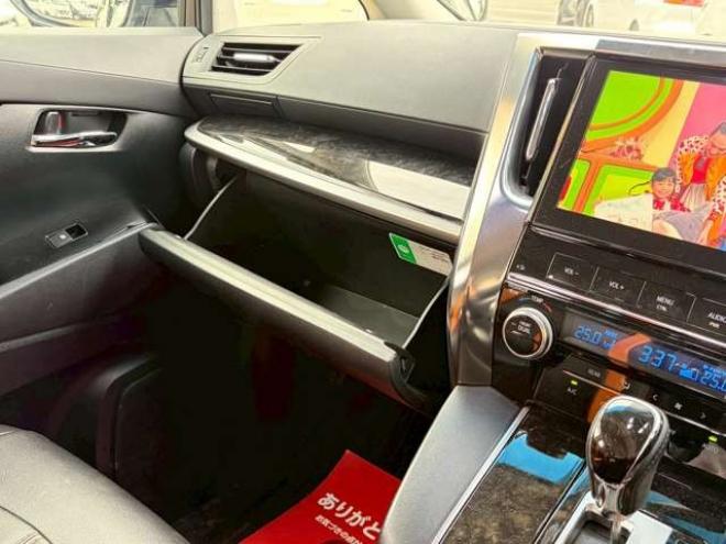 ヴェルファイア2.5 Z 4WD　純正ナビ　TRDエアロ　両側パワスラ　バックカメラ　社外アルミホイール　ETC　車高調　パワステ　パワーウィンドウ　キーレスエントリー　ABS　盗難防止装置　横滑り防止装置　エアコン　3列シート 2500