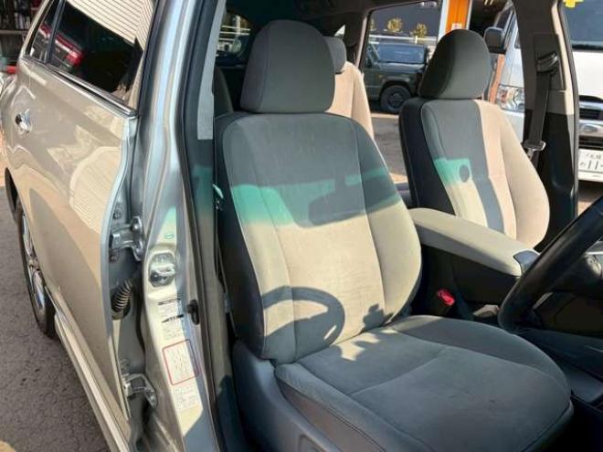 マークXジオ2.4 240G 4WD　6人乗り　3列シート　パワステ　パワーウィンドウ　純正ナビ　キーレスエントリー　ETC　バックカメラ　ABS　盗難防止装置　エアコン　電動シート　横滑り防止装置　アルミホイール 2400