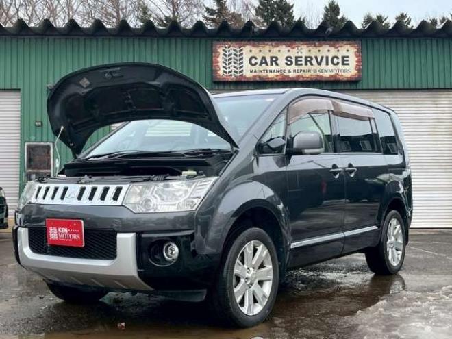 デリカD：5 2.4 G パワーパッケージ 4WD　ETC　アルパインBIGナビ　バックカメラ　両側電動スライドドア　パワステ　パワーウィンドウ　純正アルミ　クルーズコントロール　エアコン　キーレスエントリー　横滑り防止装置　盗難防止装置　3列シート 2400