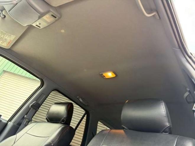 ハイラックスサーフ2.7 SSR-X Vセレクション 4WD　社外ナビ　バックカメラ　社外アルミホイール　エアコン　リフトアップ　パワステ　パワーウィンドウ　キーレスエントリー　ETC　ABS　ルーフレール 2700