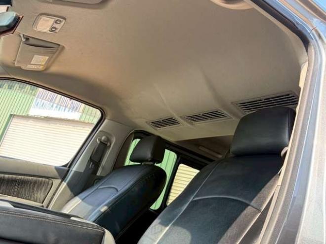 キャラバンNV350 2.5 プレミアムGX ロングボディ ディーゼルターボ 4WD　ヒッチメンバー　エンジンスターター　パワステ　パワーウィンドウ　純正ナビ　バックカメラ　ETC　社外アルミホイール　ABS　キーレスエントリー　ドライブレコーダー 2500