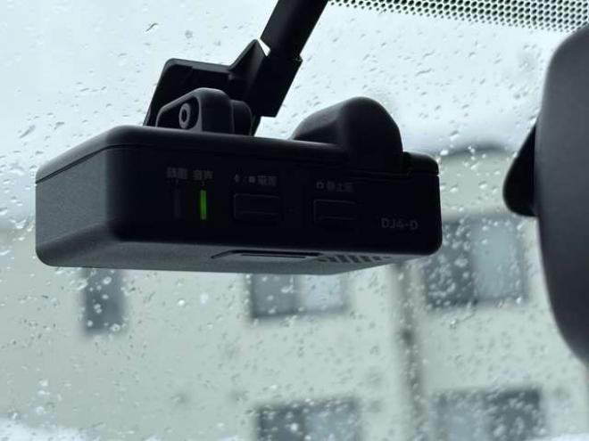 キャラバンNV350 2.5 プレミアムGX ロングボディ ディーゼルターボ 4WD　バックカメラ　エアコン　ドライブレコーダー　ETC　パワステ　パワーウィンドウ　スマートキー　キーレス　片側スライドドア 2500