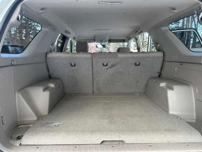 ハイラックスサーフ2.7 SSR-G 4WD　禁煙車　パワステ　パワーウィンドウ　ETC　社外ナビ　バックカメラ　キーレスエントリー　リフトアップ　エンジンスターター　寒冷地仕様　ABS　エアコン　盗難防止装置　社外アルミホイール 2700