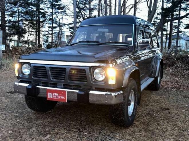 サファリ4.2 エクストラハイルーフグランロード ディーゼル 4WD　ハイルーフ　パワステ　パワーウィンドウ　社外アルミホイール　マッドフラップ 4200