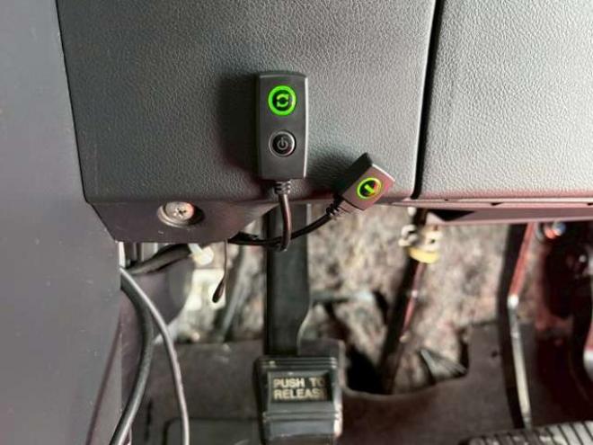 デリカD：5 2.4 G パワーパッケージ 4WD　リフトアップ　両側パワースライドドア　社外ナビ　バックカメラ　フロントカメラ　リアパワーゲート　後席モニター　パワステ　パワーウィンドウ　ABS　キーレスエントリー 2400