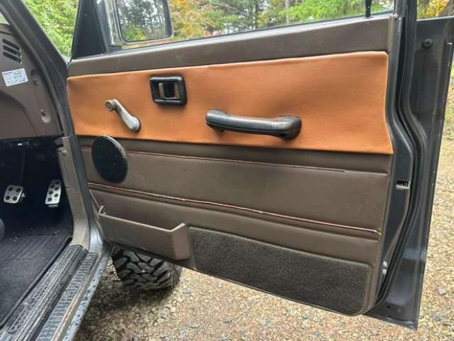 サファリ4.2 エクストラ標準ルーフAD ディーゼル 4WD　リフトアップ　リアヒーター　社外サンルーフ　ドライブレコーダー　ETC　可倒式リアシート　パワステ　社外アルミホイール　社外オーディオ　マッドタイヤ　全塗装済　ターボ 4200