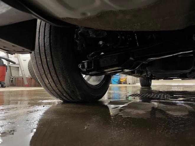 アルファード２．５Ｓ　Ｃパッケージ　本州仕入　寒冷地仕様　禁煙車　ＲＡＹＳ１８インチＡＷ　社外１６ＡＷ＋スタッドレスタイヤ付　純正リアフリップダウンモニター　全方位アラウンドビューモニター　前後ドライブレコーダー　パワーバックドア 4WD 2500 5Dr