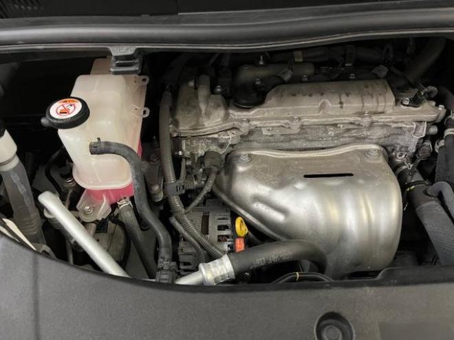 アルファード２．５Ｓ　Ｃパッケージ　本州仕入　寒冷地仕様　禁煙車　ＲＡＹＳ１８インチＡＷ　社外１６ＡＷ＋スタッドレスタイヤ付　純正リアフリップダウンモニター　全方位アラウンドビューモニター　前後ドライブレコーダー　パワーバックドア 4WD 2500 5Dr