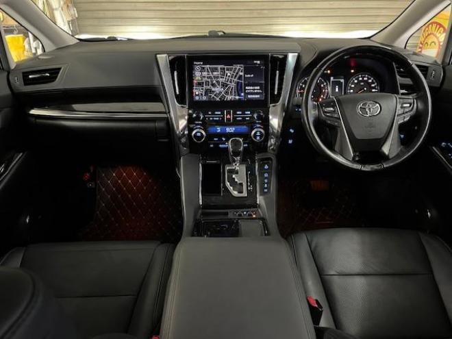 アルファード２．５Ｓ　Ｃパッケージ　本州仕入　寒冷地仕様　禁煙車　ＲＡＹＳ１８インチＡＷ　社外１６ＡＷ＋スタッドレスタイヤ付　純正リアフリップダウンモニター　全方位アラウンドビューモニター　前後ドライブレコーダー　パワーバックドア 4WD 2500 5Dr