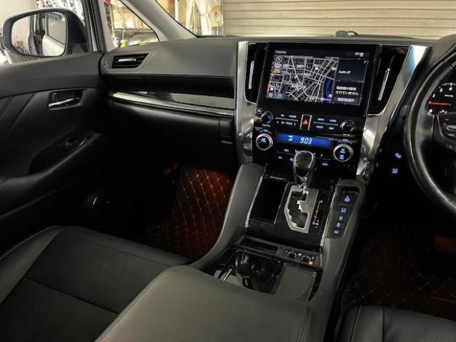 アルファード２．５Ｓ　Ｃパッケージ　本州仕入　寒冷地仕様　禁煙車　ＲＡＹＳ１８インチＡＷ　社外１６ＡＷ＋スタッドレスタイヤ付　純正リアフリップダウンモニター　全方位アラウンドビューモニター　前後ドライブレコーダー　パワーバックドア 4WD 2500 5Dr