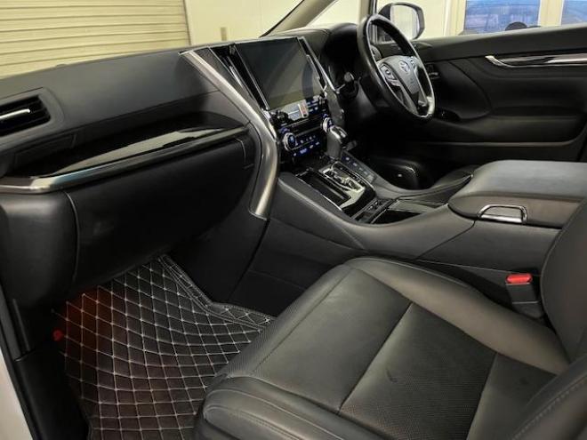 アルファード２．５Ｓ　Ｃパッケージ　本州仕入　寒冷地仕様　禁煙車　ＲＡＹＳ１８インチＡＷ　社外１６ＡＷ＋スタッドレスタイヤ付　純正リアフリップダウンモニター　全方位アラウンドビューモニター　前後ドライブレコーダー　パワーバックドア 4WD 2500 5Dr
