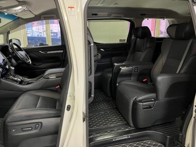 アルファード２．５Ｓ　Ｃパッケージ　本州仕入　寒冷地仕様　禁煙車　ＲＡＹＳ１８インチＡＷ　社外１６ＡＷ＋スタッドレスタイヤ付　純正リアフリップダウンモニター　全方位アラウンドビューモニター　前後ドライブレコーダー　パワーバックドア 4WD 2500 5Dr