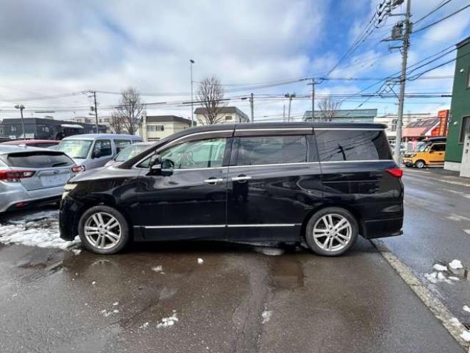 エルグランド2.5 250ハイウェイスター 4WD　パワースライドドア　ナビフルセグTVバックモニター 2500