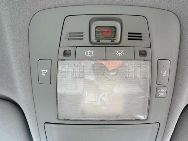 クラウンロイヤル 3.0 ロイヤルサルーン i-Four 4WD　純正HDDナビ　プッシュスタート　ビルトインETC　地デジ　純正アルミホイール夏　純正アルミホイール冬　バックモニター　クルーズコントロール 3000