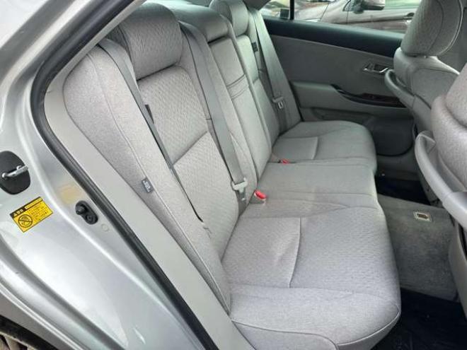 クラウンロイヤル 3.0 ロイヤルサルーン i-Four 4WD　純正HDDナビ　プッシュスタート　ビルトインETC　地デジ　純正アルミホイール夏　純正アルミホイール冬　バックモニター　クルーズコントロール 3000