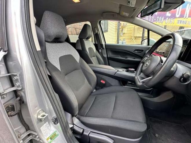 ノート1.2 S FOUR 4WD　ナビ　Bluetooth　アラウンドビューモニター　バックモニター　　オートホールド　アイドリングストップ　USB　スチールホイール冬　レーンキープアシスト　横滑り防止装置　コーナーセンサー　シートヒーター 1200