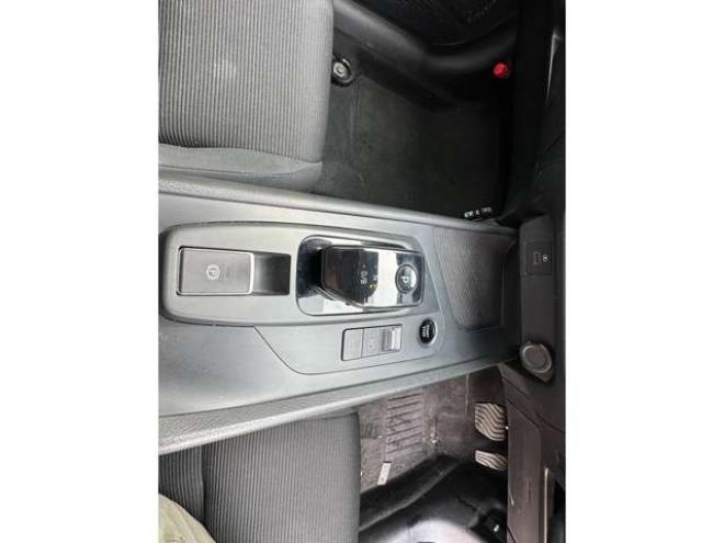 ノート1.2 S FOUR 4WD　ナビ　Bluetooth　アラウンドビューモニター　バックモニター　　オートホールド　アイドリングストップ　USB　スチールホイール冬　レーンキープアシスト　横滑り防止装置　コーナーセンサー　シートヒーター 1200