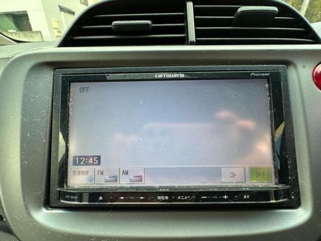 フィット1.3 G スマートセレクション 4WD　HONDAスマートキーシステム　ナビ　社外アルミホイール冬　社外アルミホイール夏 1300