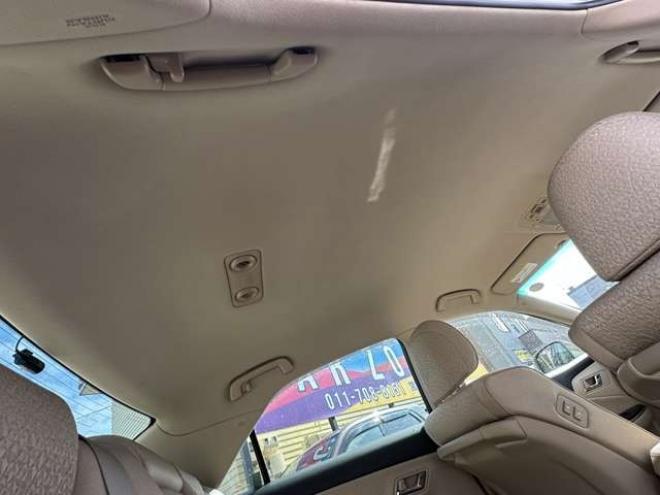 クラウンロイヤル 3.0 ロイヤルサルーン i-Four 4WD　純正HDDナビ　プッシュスタート　ビルトインETC　地デジ　社外アルミホイール夏　社外アルミホイール冬　バックモニター　クルーズコントロール 3000