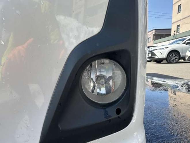 デイズルークスハイウェイスター Xターボ 4WD　片側パワースライドドア　Bluetooth　アイドリングストップ　横滑り防止　衝突軽減ブレーキ　シートヒーター　ナビ　地デジ　アラウンドビューモニター　バックモニター　純正アルミホイール夏　プッシュスタート 660