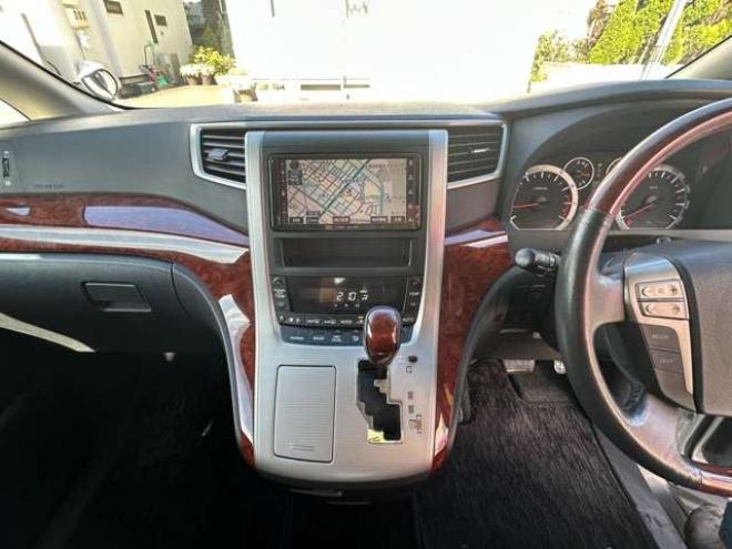 ヴェルファイア2.4 Z プラチナセレクション 4WD　両側パワースライドドア　HDDナビ　フルセグTV　バックモニター　プッシュスタート　横滑り防止装置　コーナーセンサー　パワーバックドア　純正アルミホイール　純正エンンジンスターター 2400