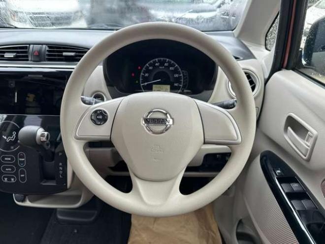 デイズX モカセレクション 4WD　4WD　アラウンドビューモニター　バックカメラ　アイドリングストップ　衝突軽減ブレーキ　横滑り防止装置　シートヒーター　純正アルミホイール夏 660