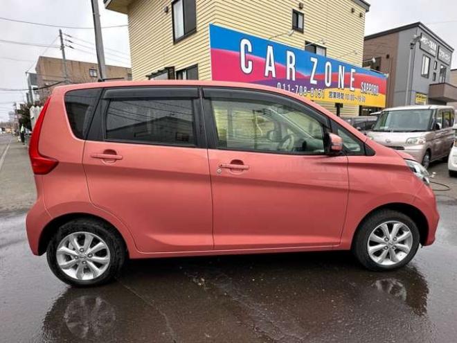 デイズX モカセレクション 4WD　4WD　アラウンドビューモニター　バックカメラ　アイドリングストップ　衝突軽減ブレーキ　横滑り防止装置　シートヒーター　純正アルミホイール夏 660