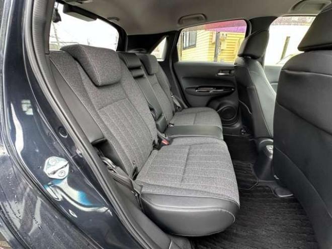 フィット1.5 e:HEV ホーム 4WD　純正ナビ　Bluetooth　バックカメラ　クルーズコントロール　コーナーセンサー　ハーフレザーシート　ETC　ミラーヒーター　横滑り防止装置　ブレーキホールド　USB前後　社外アルミホイール夏 1500