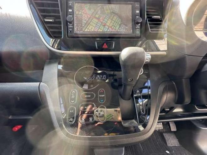 デイズルークスハイウェイスター Gターボ 4WD　ワンタッチ両側オートスライドドア　ナビ　Bluetooth　地デジ　運転席シートヒーター　衝突軽減ブレーキ　アイドリングストップ　横滑り防止装置　アラウンドビューモニター　バックモニター　純正アルミホイール 660