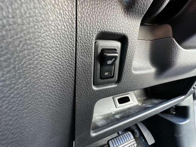 デイズルークスハイウェイスター Gターボ 4WD　ワンタッチ両側オートスライドドア　ナビ　Bluetooth　地デジ　運転席シートヒーター　衝突軽減ブレーキ　アイドリングストップ　横滑り防止装置　アラウンドビューモニター　バックモニター　純正アルミホイール 660