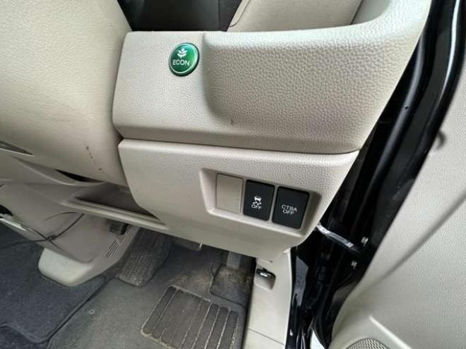 N-WGNG 4WD　SDナビ　プッシュスタート　バックカメラ　横滑り防止装置　スチールホイール冬　インテリジャントキー 660